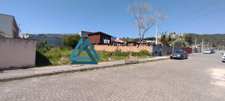 Imagem Lindo Terreno plano, com escritura pública em Ratones
