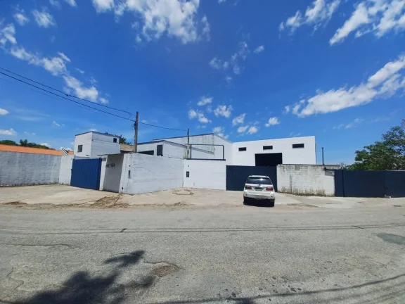Imagem Belo galpão 800m² com pé direito alto, encostado na Rodovia Raposo Tavares- Sorocaba/SP