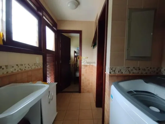 Imagem Casa em Condomínio para Venda em Teresópolis / RJ no bairro Alto
