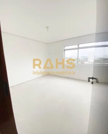 Imagem Ampla cobertura Duplex no bairro Anita Garibaldi! Essa ampla cobertura conta com 235m² Privativos e...