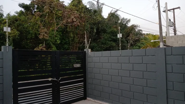 Imagem Casa para Venda em Itanhaém, Tupy, 2 dormitórios, 1 suíte, 1 banheiro, 2 vagas