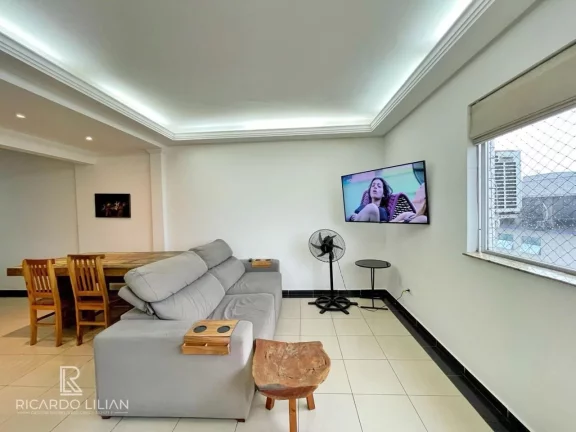 Imagem Cobertura Triplex de Luxo na Ponta da Praia, Santos: Viva o Sonho à Beira-Mar!