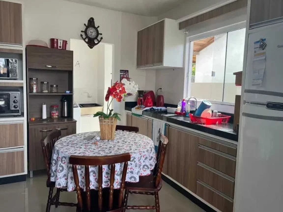 Imagem Apartamento com 1 Suíte + 1 dormitório e 1 Vaga na Garagem em - Balneário Piçarras/SC