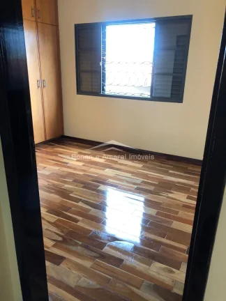 Imagem Casa à venda no Carlos Lourenço

Ótima casa térrea toda reformada em bairro de fácil acesso a V...