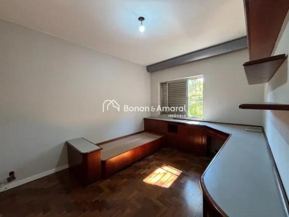 Imagem Apartamento à venda no Cambuí, em localização privilegiada ao lado do Centro de Convivência. Co...