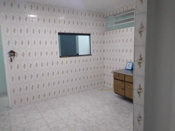 Imagem Casa Terreá 100 m² com 2 Dormitórios, 1 Banheiro e 1 Vaga!