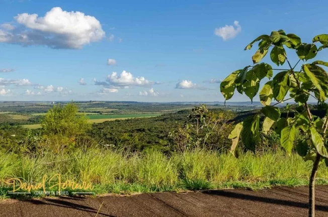 Imagem Lote à venda na parte alta do condomínio Santa Monica