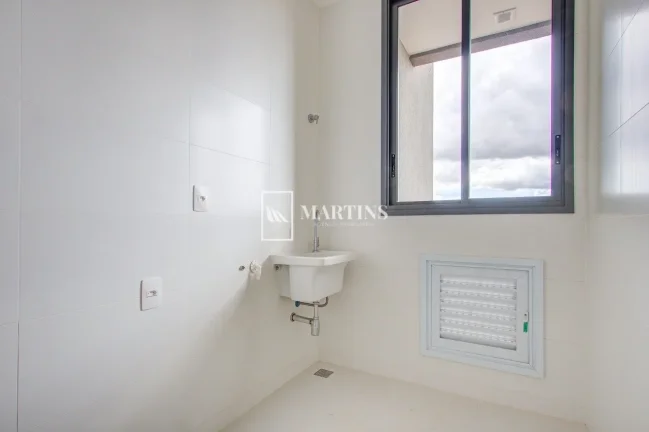 Imagem Apartamento moderno e bem distribuído, com uma suíte ampla, já com espaço planejado para armári...