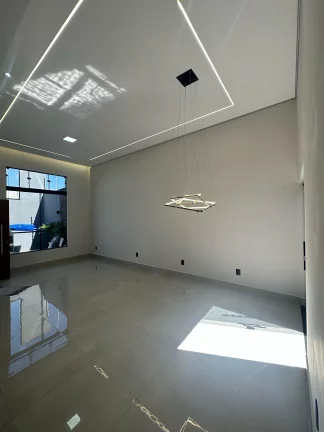 Imagem Casa de Luxo no Jardim Natal I, Piscina Aquecida, Suite com Closet Amplo, Iluminação e Paisagismo