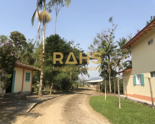 Imagem Fazenda mais linda de Garuva, é 100% plana, pode-se ver o gado de ponta a ponta da fazenda, tendo u...
