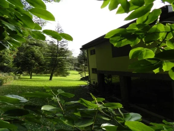 Imagem Chácara em Jundiaí, junto a serra do Japi, com piscina, poço artesiano e extensa área de mata nativa.