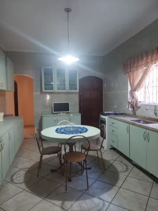 Imagem Casa com 3 dormitórios à venda, 390 m² por R$ 900.000,00 - Centro - Ferraz de Vasconcelos/SP