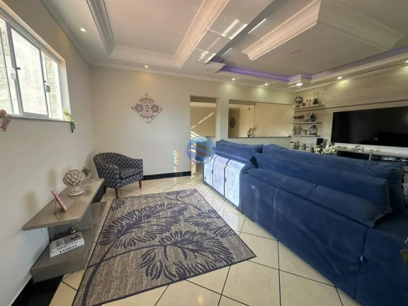 Imagem Casa sensacional a venda em Amparo no Centro