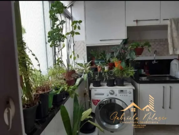 Imagem Apartamento de dois dormitórios no Embaré