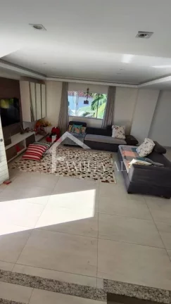 Imagem Sobrado no Iririu com 350m²