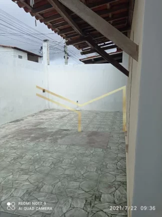 Imagem Excelente casa solta dos dois lados, bem ventilada