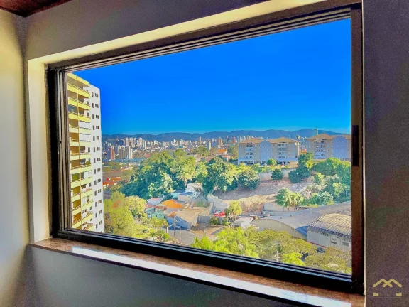 Imagem Apartamento à venda de 214m2 com 4 quartos sendo 2 suítes com 2 vagas em Jundiaí - SP