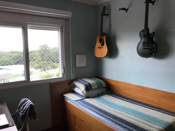 Imagem Apartamento 133 M², 3Q, 3 Suítes, 5 Banheiros, 3 Vagas, Varanda, Lavabo, Piscina, Quadra de tênis, Academia, Sauna, Salão de Festas e Salão de Jogos.