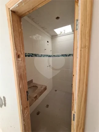 Imagem Sobrado à venda com 3 quartos, sendo 1 suíte, em Butantã, São Paulo - SP
