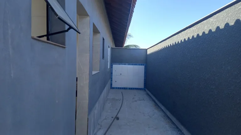 Imagem Casa para Venda em Itanhaém, Bopiranga, 3 dormitórios, 1 suíte, 2 banheiros, 3 vagas