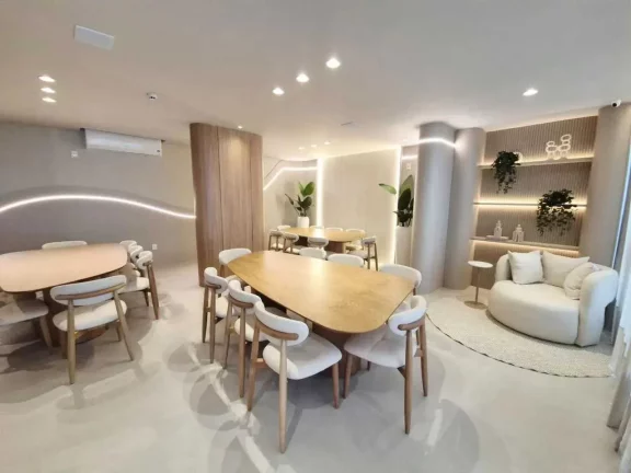Imagem Apartamento com 3 suítes e 2 vagas de garagem em Balneário Camboriú/SC