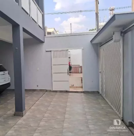 Imagem Casa para Venda em Limeira, Vila Gioto, 3 dormitórios, 1 suíte, 3 banheiros, 2 vagas