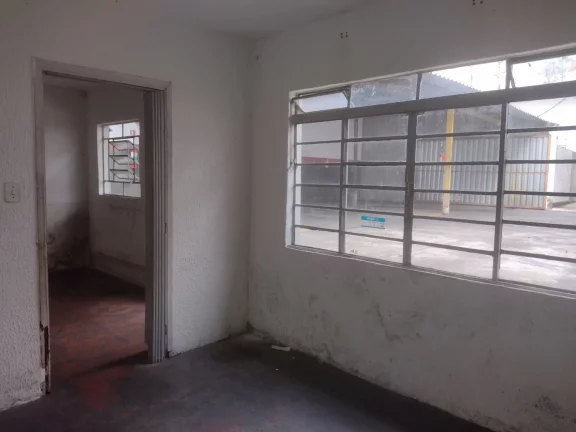 Imagem CASA COM ESPAÇO COBERTO IDEAL PARA OFICINA MECÂNICA