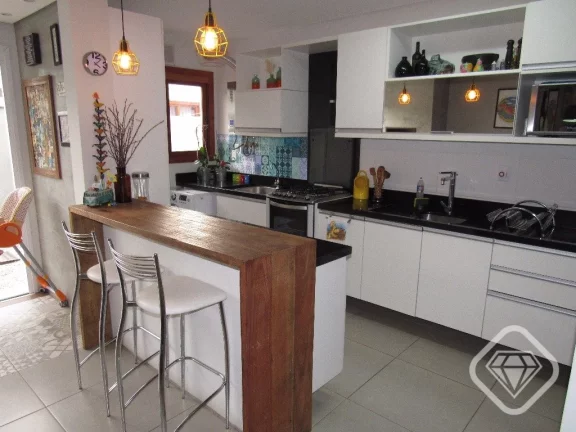 Imagem Casa moderna no Jardins do Prado

3 dormitórios, suíte com closet, pátio e segurança 24 horas

B...