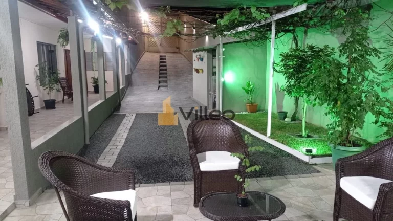 Imagem Apresentamos uma residência única à venda na Vila Haro, em Sorocaba, que oferece tranquilidade, i...