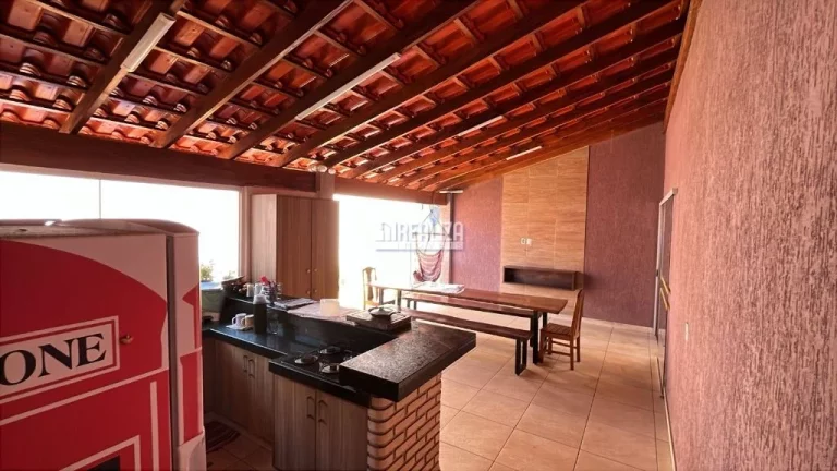 Imagem Casa padrão com 3 dormitórios e piscina climatizada no Parque das Américas