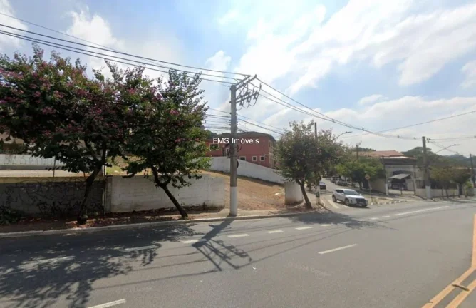 Imagem Terreno com 741m2 à venda no Morumbi