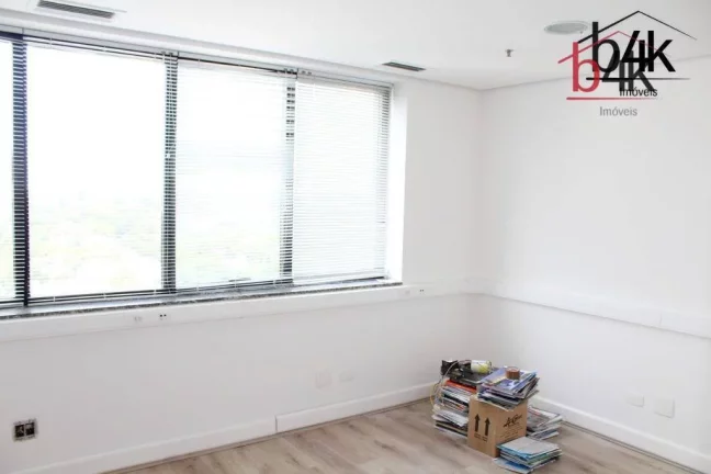 Imagem Sala Comercial venda no Brooklin, 84m², 2 vagas - Rua Barão do Triunfo, 520
