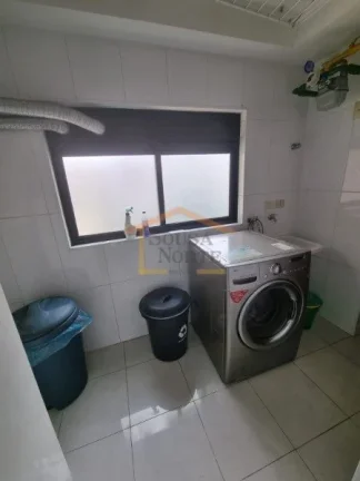 Imagem Apartamento espaçoso, 171m², 4 dormitórios, sendo 4 suítes (uma transformada em closet, reversí...