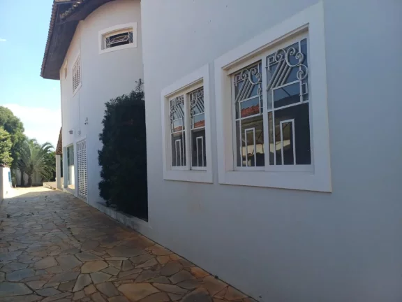 Imagem Sobrado para venda em Jardim Barão com 4 quartos, sendo 4 suítes, 327m2