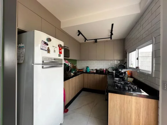 Imagem Sobrado com 2 dormitórios à venda, 57 m² por R$ 395.000,00 - Vila Colorado - Suzano/SP
