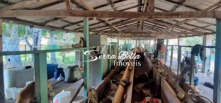 Imagem Fazenda com 3 dormitórios à venda, 580800 m² por R$ 1.500.000,00 - Centro - São José do Vale do Rio Preto/RJ