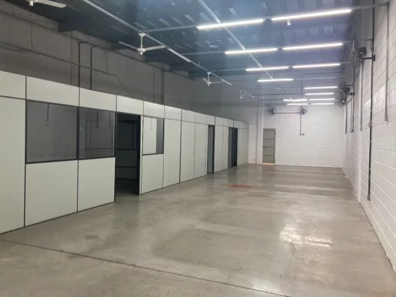 Imagem Salão para alugar, 300 m² por R$ 8.400,00/mês - Calmon Viana - Poá/SP