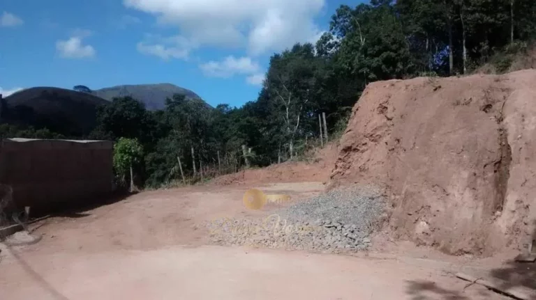 Imagem Terreno para Venda em Teresópolis / RJ no bairro Prata
