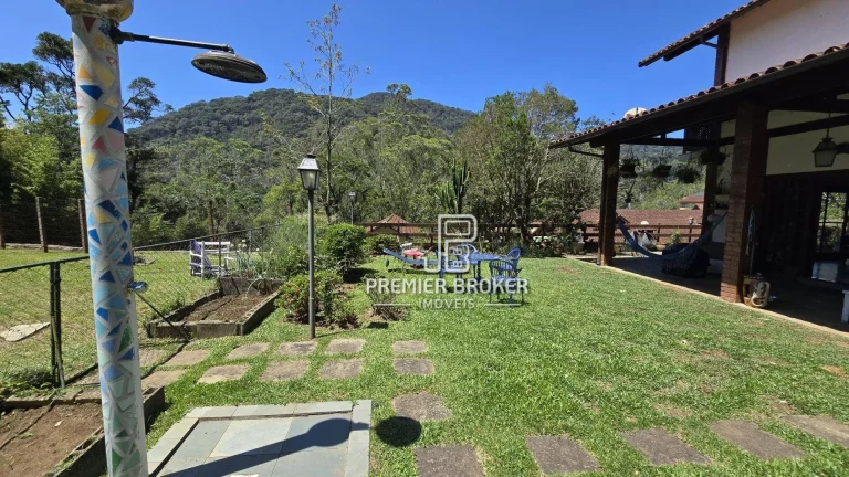 Imagem Casa à venda, 203 m² por R$ 1.280.000,00 - Granja Guarani - Teresópolis/RJ