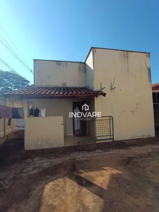 Imagem Casa com 2 dormitórios à venda por R$ 300.000,00 - Jardim Nova Itumbiara - Itumbiara/GO