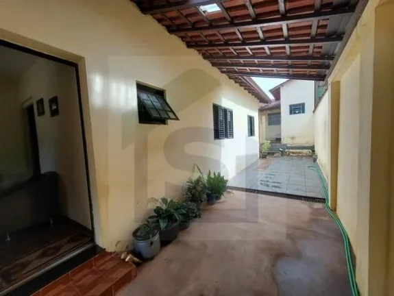Imagem CA4019 - CASA A VENDA EM BOTUCATU - JARDIM PEABIRU
