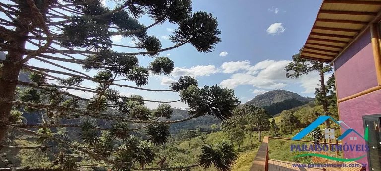 Imagem Charmoso Chalé em Gonçalves – Um Refúgio de Conforto e Beleza!