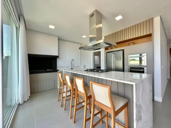 Imagem Casa em Condominio 4 Dormitórios - Bairro --