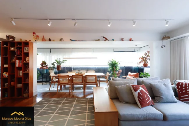 Imagem Apartamento com 3 suítes, Varanda Gourmet, 2 Vagas de Garagem no Sumaré. Edifício com Lazer e Portaria 24hs