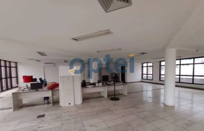Imagem Salão de 232m2 na Av. Kennedy com 3 vagas para Locação - São Bernardo do Campo