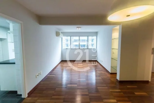 Imagem Itaim, 90 m² de área útil, totalmente reformado