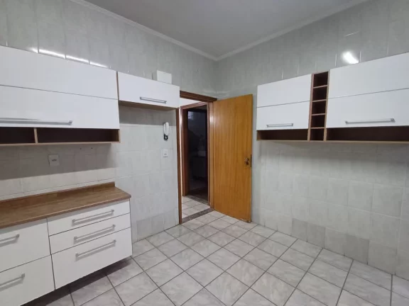 Imagem Casa de vila para venda em São Joaquim com 3 quartos, sendo 1 suíte, 191m2