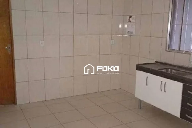 Imagem Casa com 2 dormitórios para alugar, 100 m² por R$ 1.150,00/mês - Cidade Soberana - Guarulhos/SP