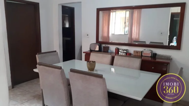 Imagem Casa com 3 Quartos e 2 banheiros à Venda, 80 m² por R$ 470.000,00.