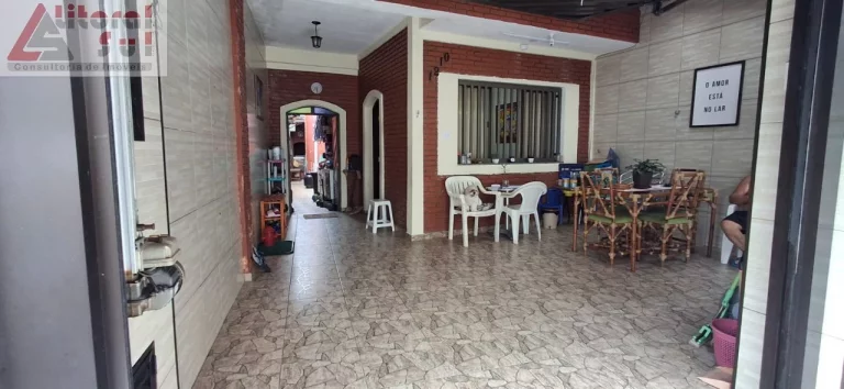 Imagem Imperdível Residência à Venda em Praia Grande-SP, Tupi: 2 Quartos, 1 Sala, 2 Banheiros, 2 Vagas,